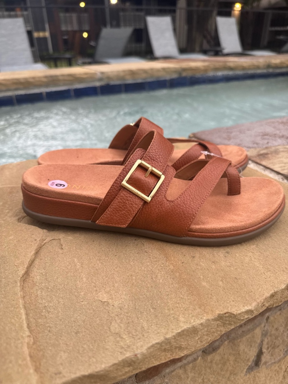 Vionic Carmela Leather Sandals – Size 9 – NEW - Picture 4 of 12